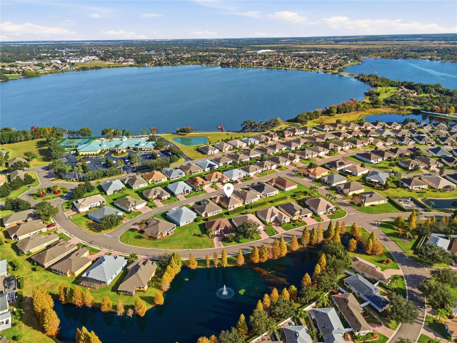 TRADITIONS PH 01 - Residential