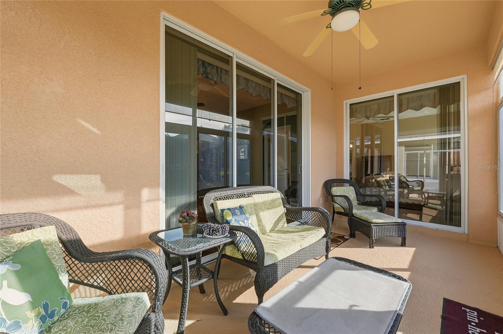 TRADITIONS PH 01 - Residential