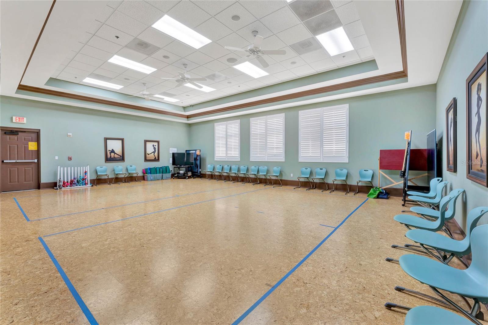 TRADITIONS PH 01 - Residential