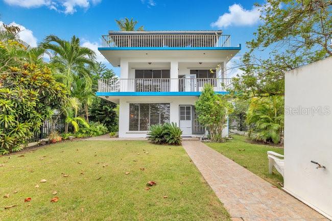 BARRIO ENSENADA - Residential