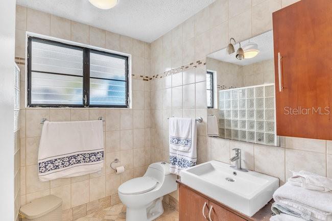 BARRIO ENSENADA - Residential