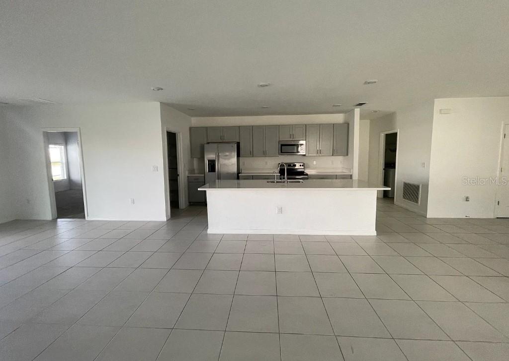 STEPPING STONE POD A PH 1 - Residential Lease