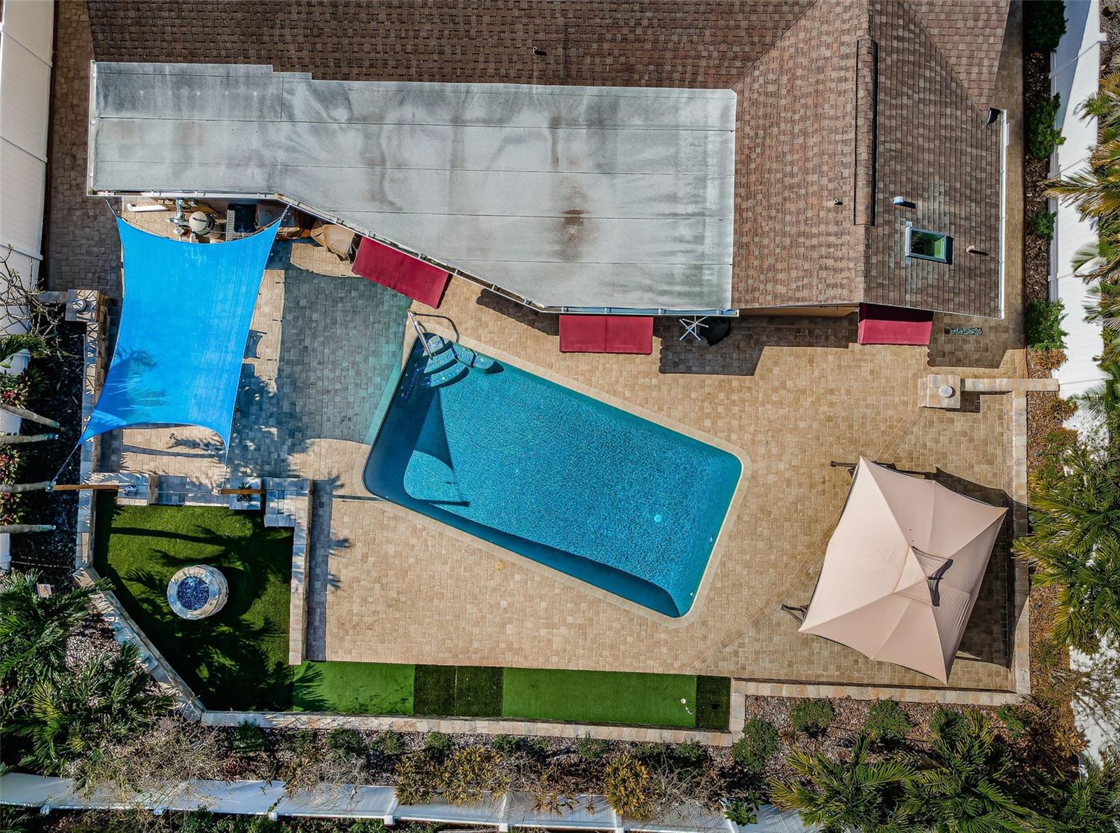 HAMMOCKS THE - Residential