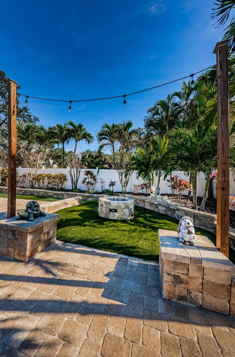 HAMMOCKS THE - Residential