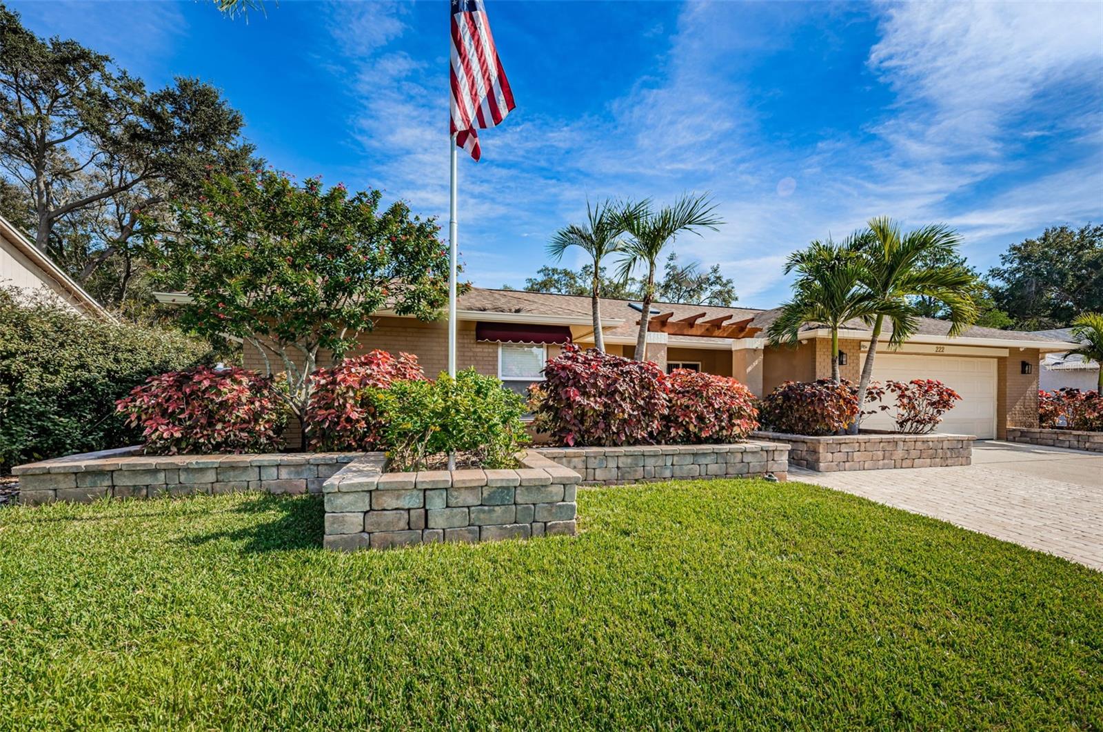 HAMMOCKS THE - Residential