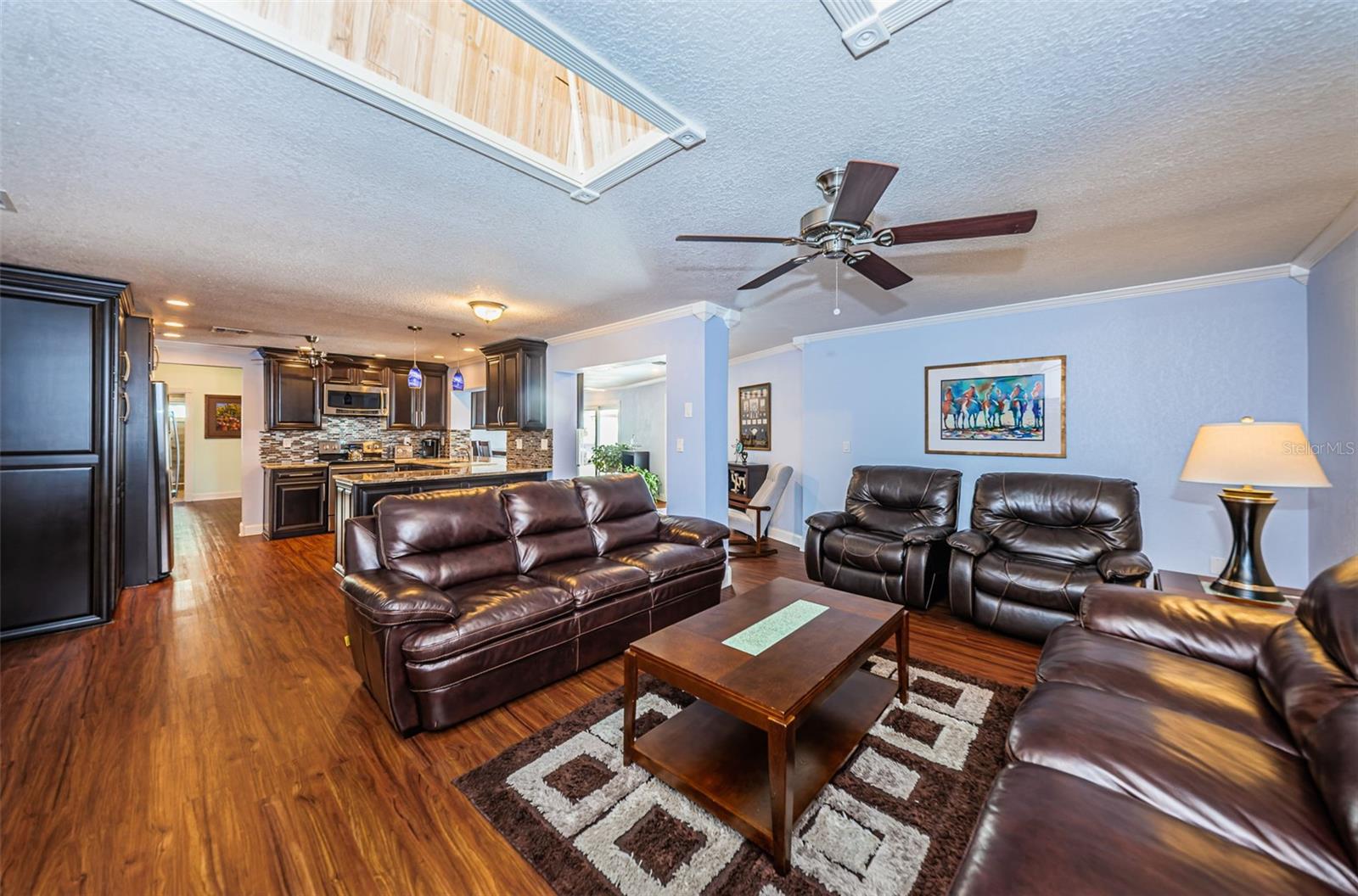 HAMMOCKS THE - Residential