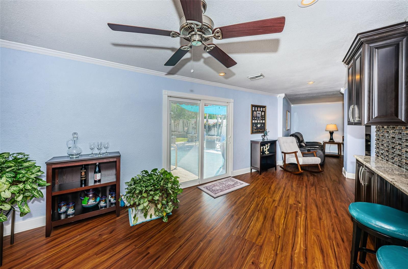 HAMMOCKS THE - Residential