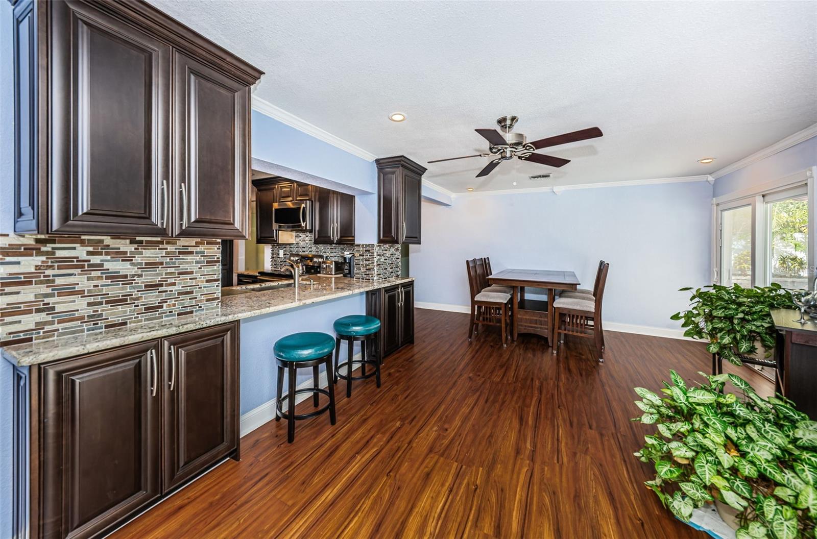 HAMMOCKS THE - Residential