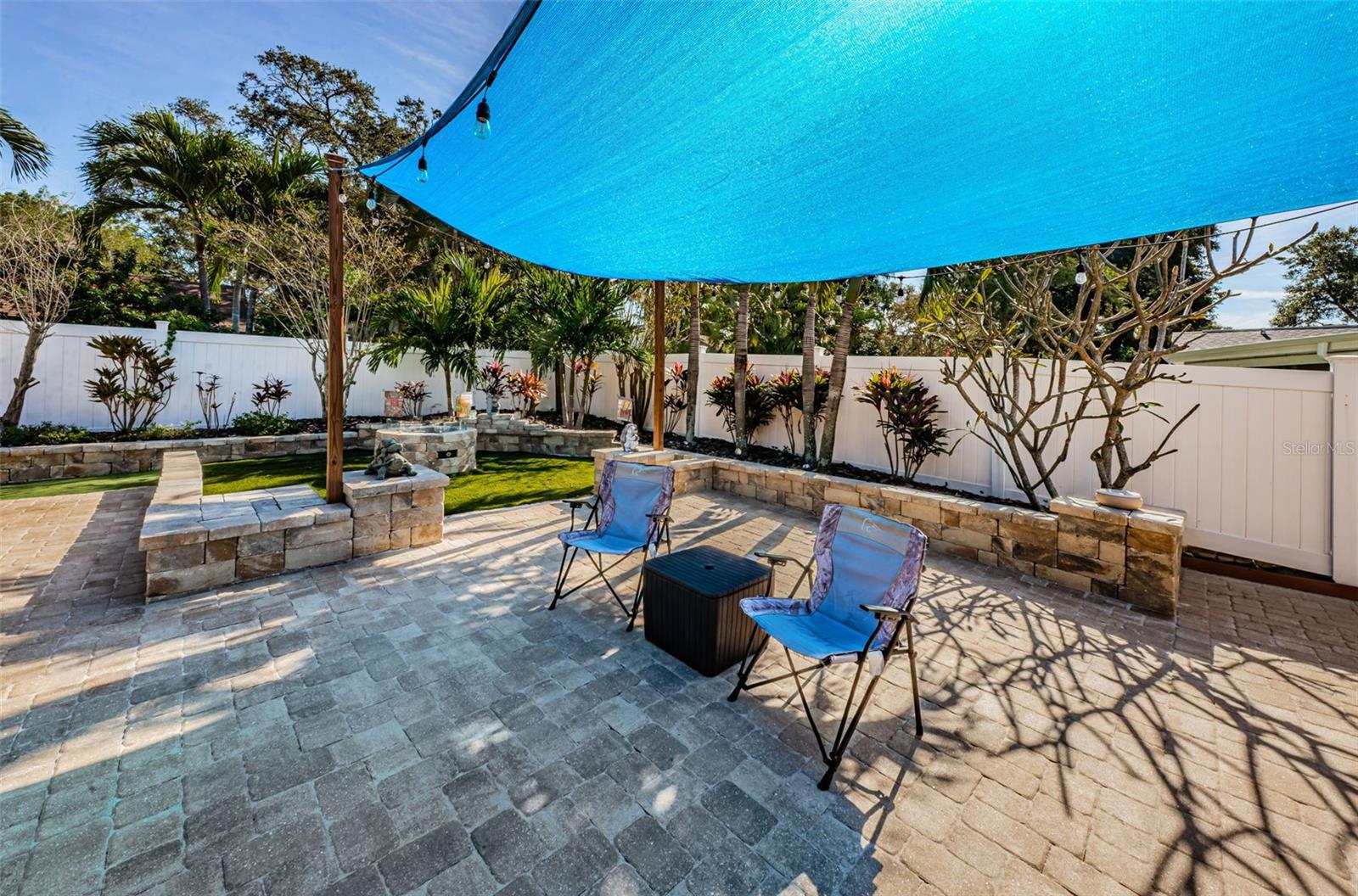 HAMMOCKS THE - Residential