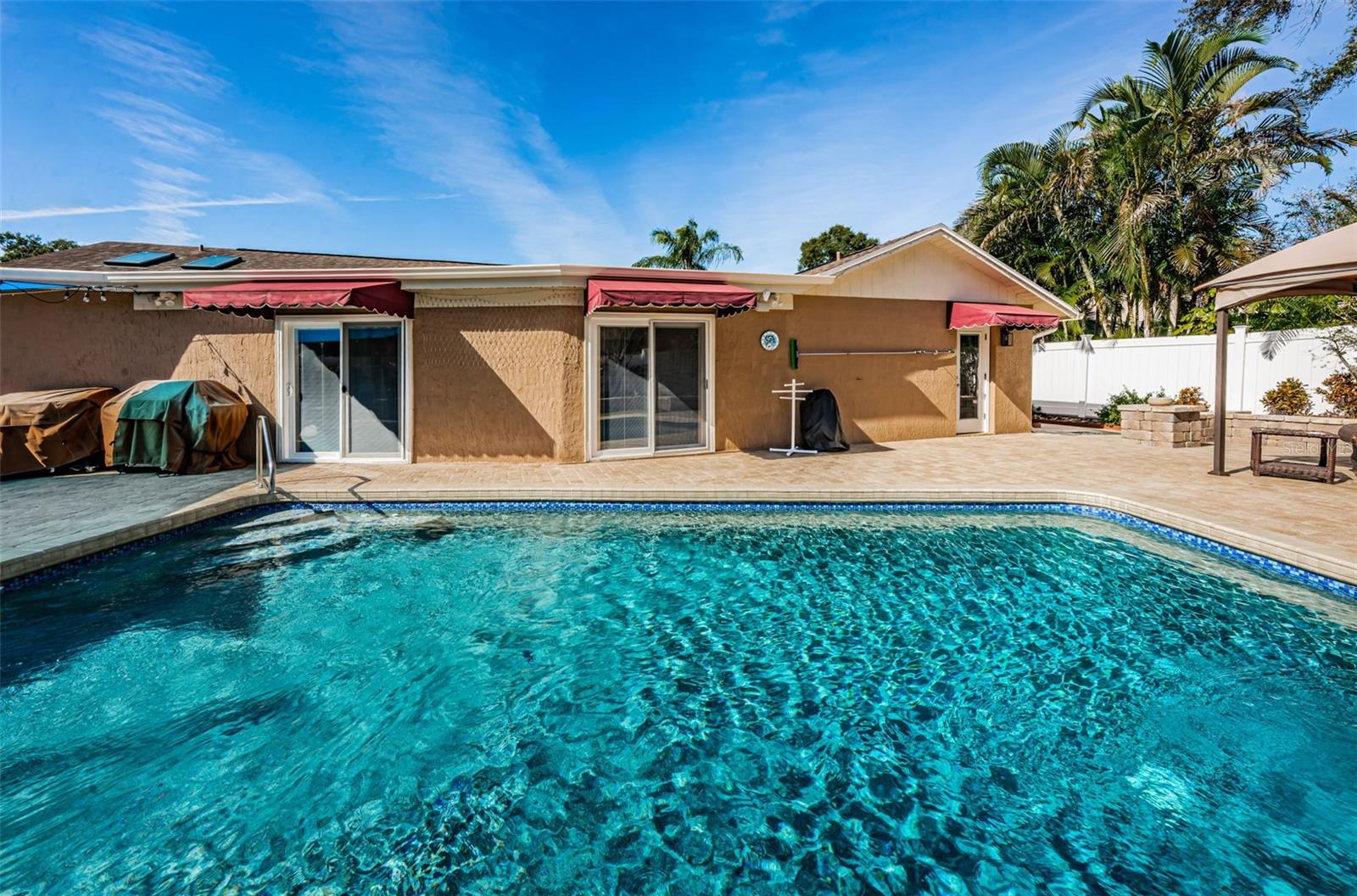 HAMMOCKS THE - Residential