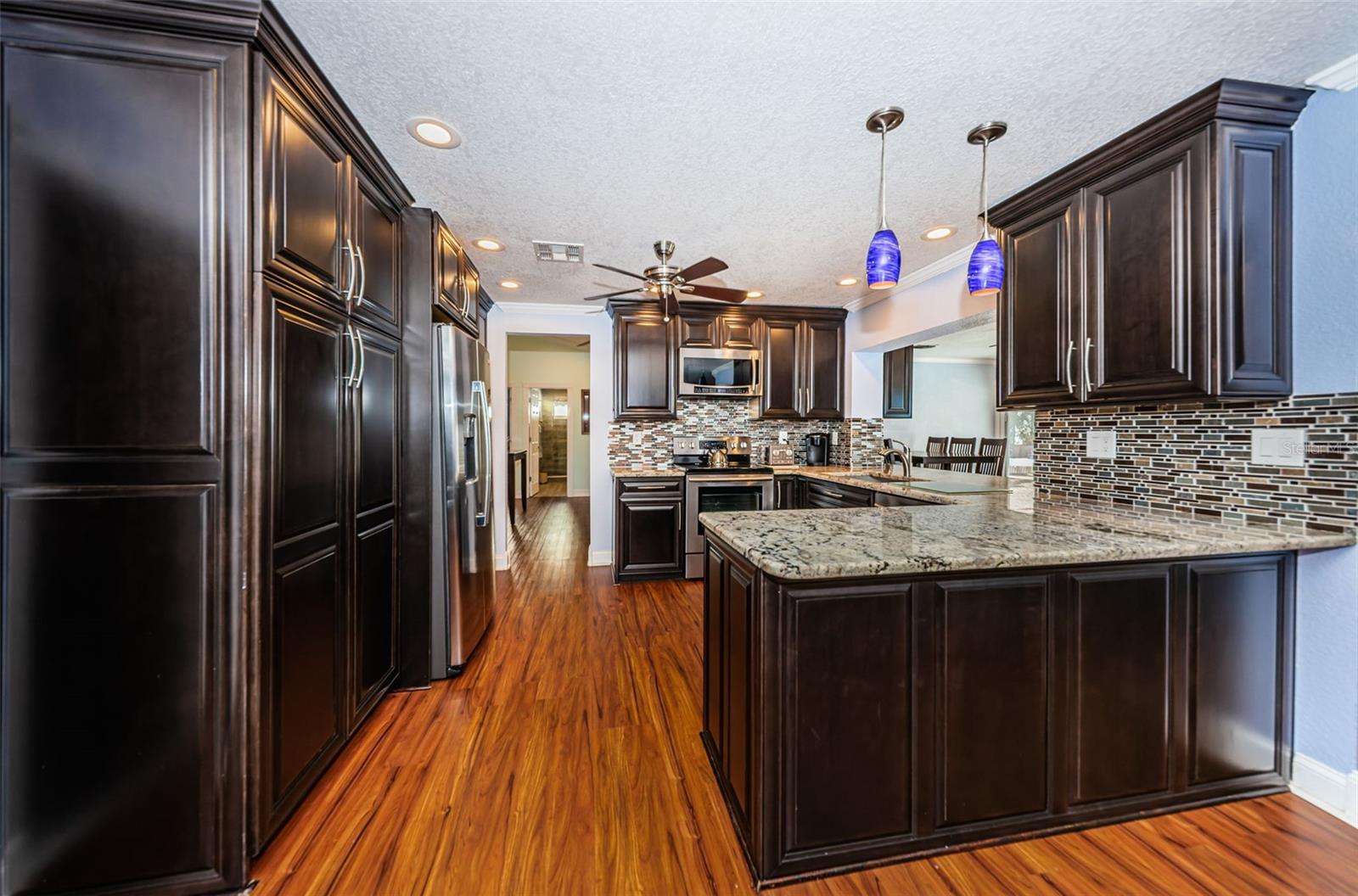 HAMMOCKS THE - Residential