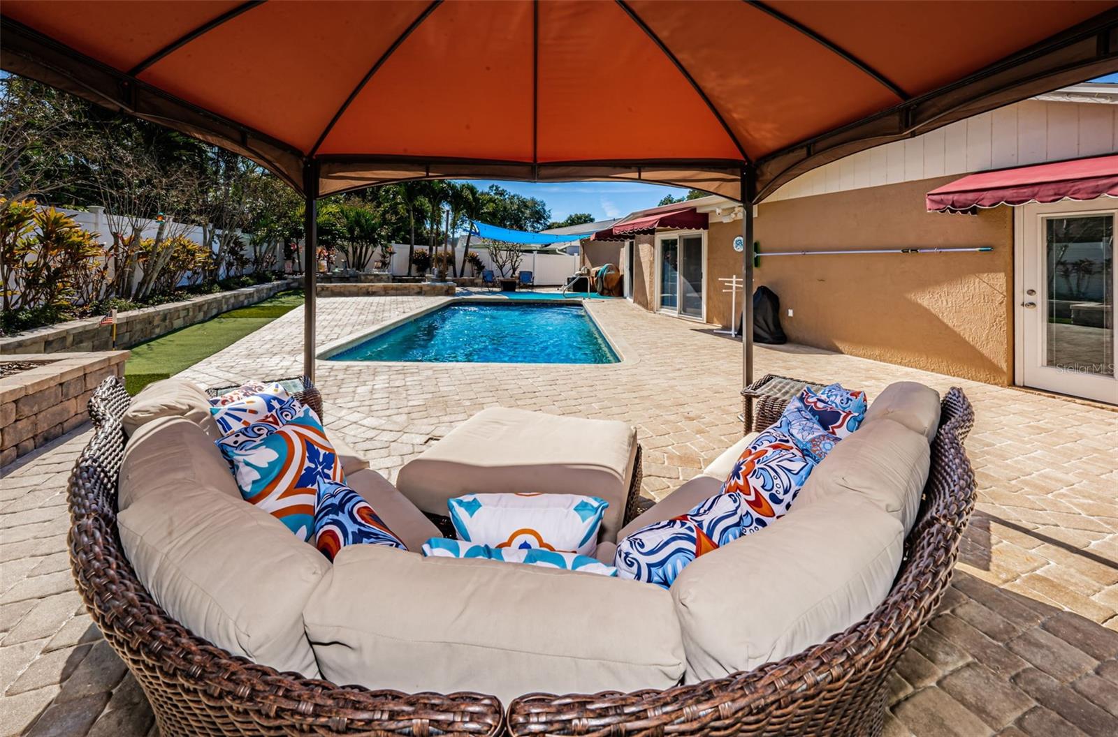 HAMMOCKS THE - Residential