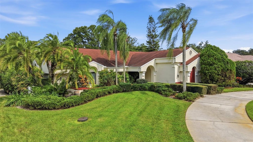 Photo of 1008 Royal Birkdale Drive, Tarpon Springs, FL 34688 (MLS # O6449687)
