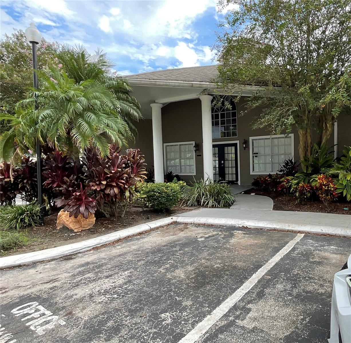 WALDEN PALMS CONDO - Residential Lease