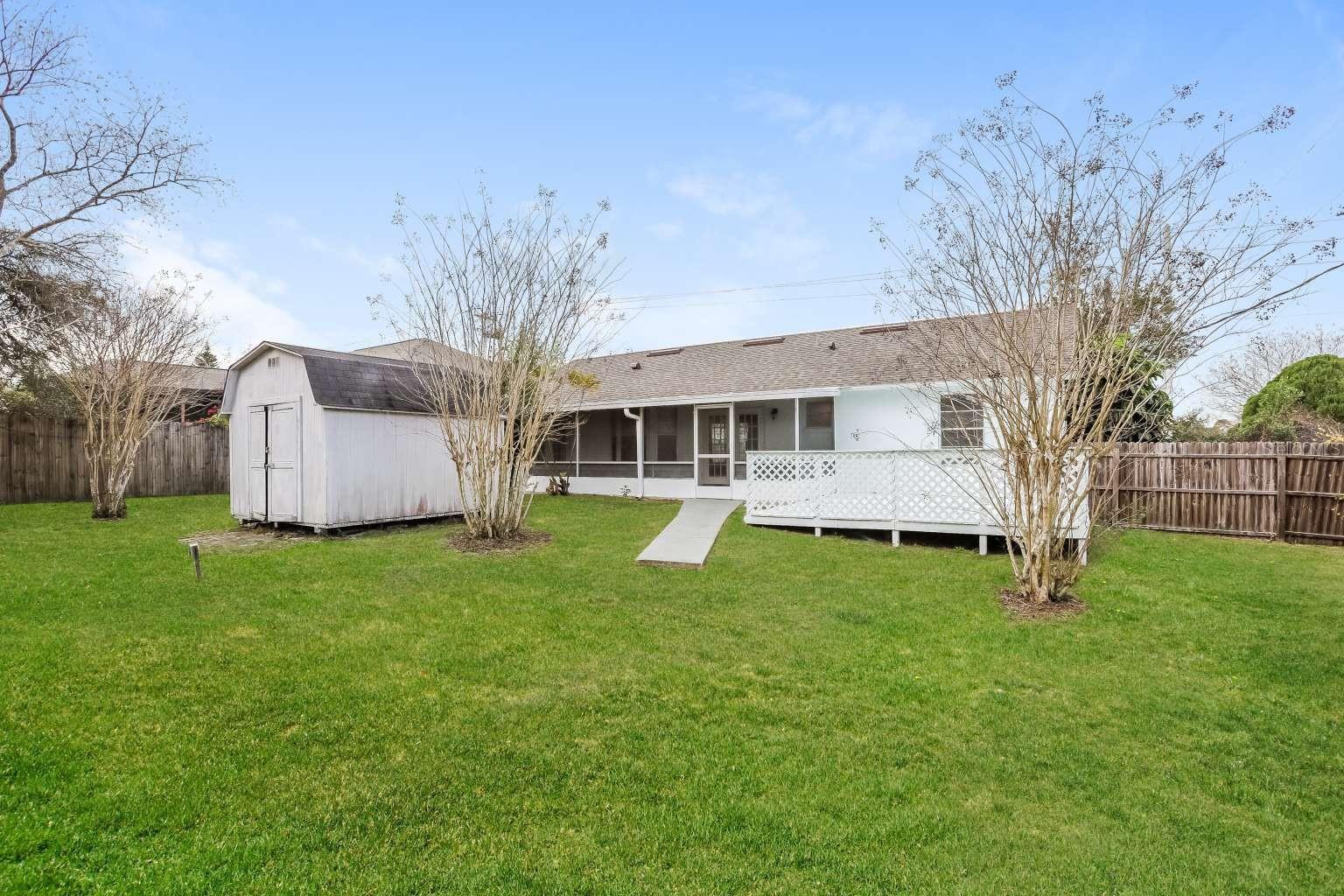 DELTONA LAKES UNIT 17 - Residential