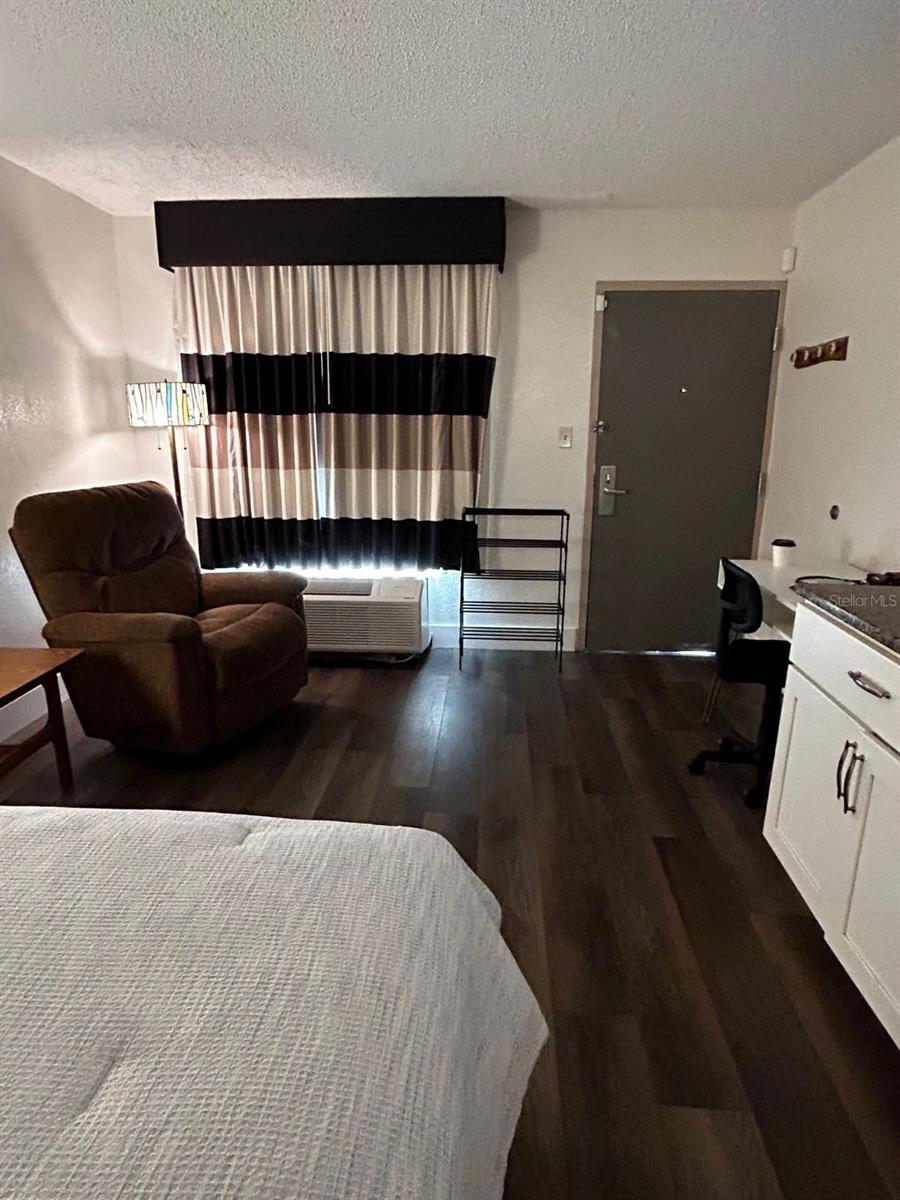 7150 N TAMIAMI TRAIL S515