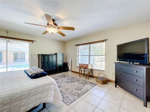 Tiny photo for 527 Sunnyside Drive, Leesburg, FL 34748 (MLS # O6347002)