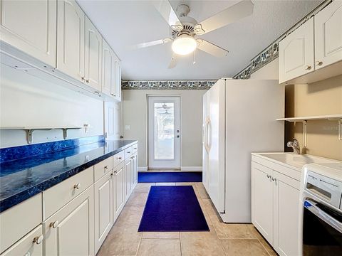 Tiny photo for 527 Sunnyside Drive, Leesburg, FL 34748 (MLS # O6347002)