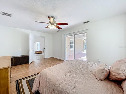 Tiny photo for 527 Sunnyside Drive, Leesburg, FL 34748 (MLS # O6347002)