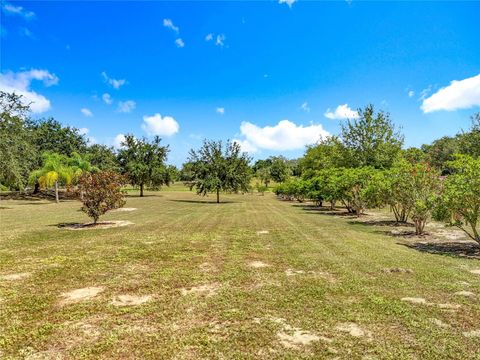 Tiny photo for 527 Sunnyside Drive, Leesburg, FL 34748 (MLS # O6347002)