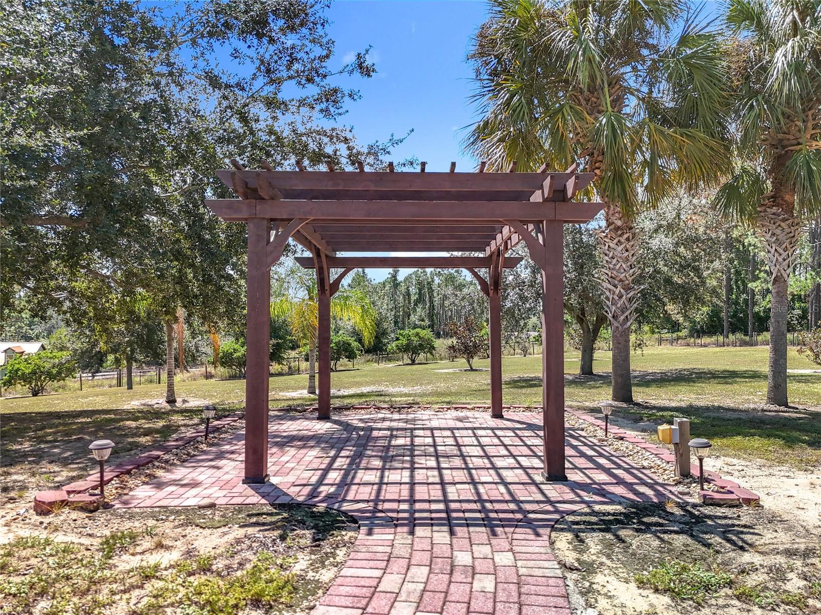 SUNNYSIDE TRLS PH 1 - Residential