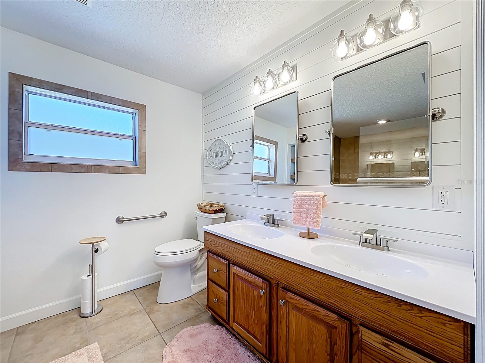 SUNNYSIDE TRLS PH 1 - Residential