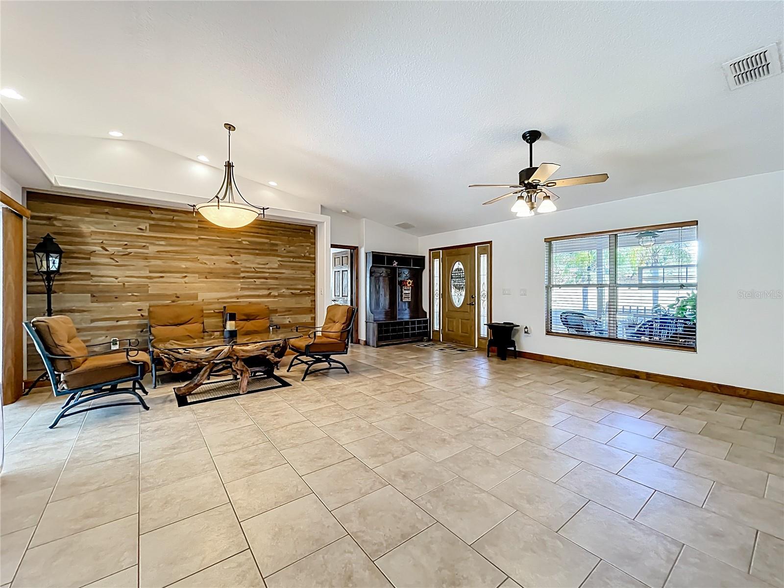 SUNNYSIDE TRLS PH 1 - Residential