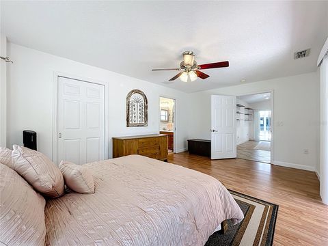 Tiny photo for 527 Sunnyside Drive, Leesburg, FL 34748 (MLS # O6347002)