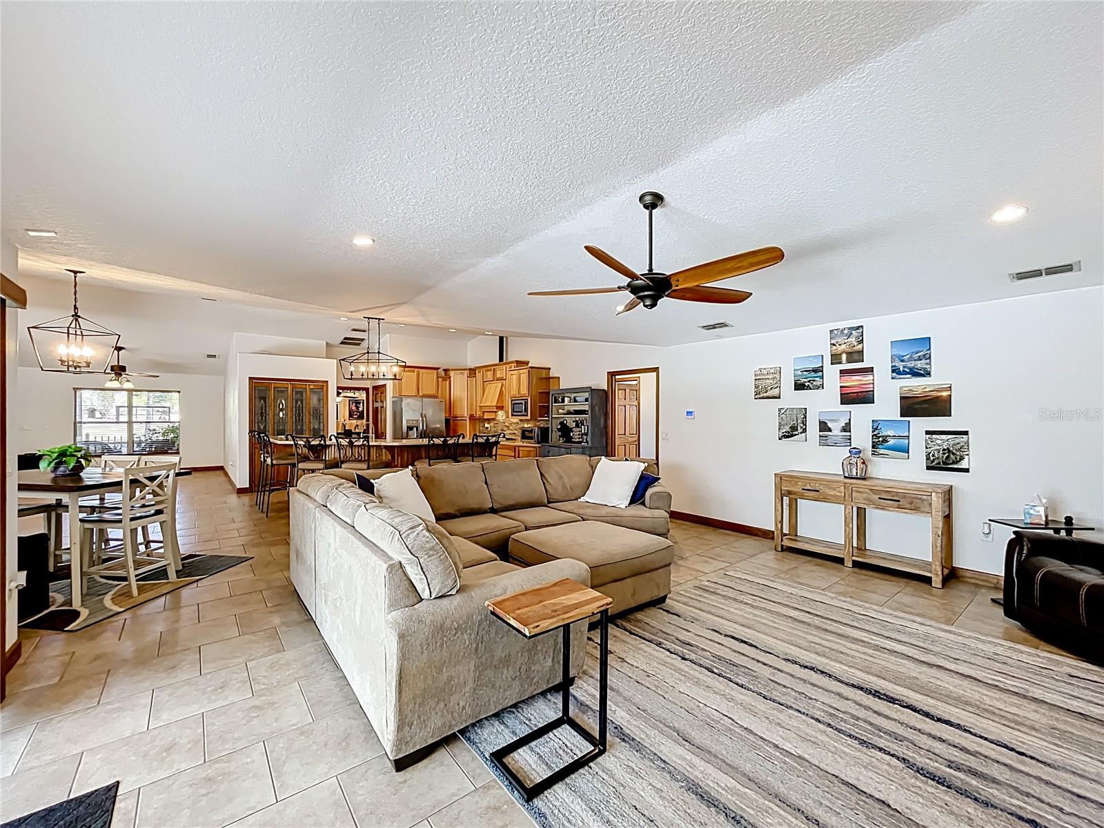 SUNNYSIDE TRLS PH 1 - Residential