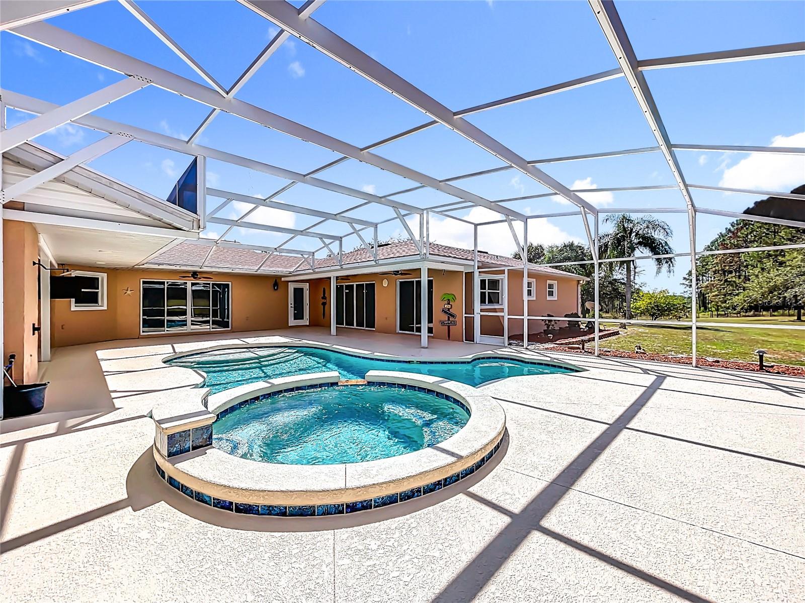 SUNNYSIDE TRLS PH 1 - Residential