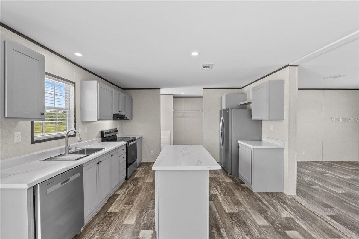 ALICIA ACRES - Residential