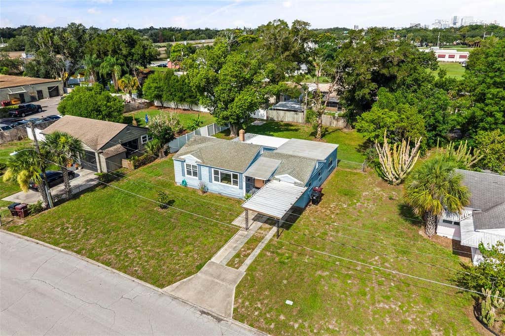 Photo of 220 Maynard Avenue, Orlando, FL 32803 (MLS # O6417332)