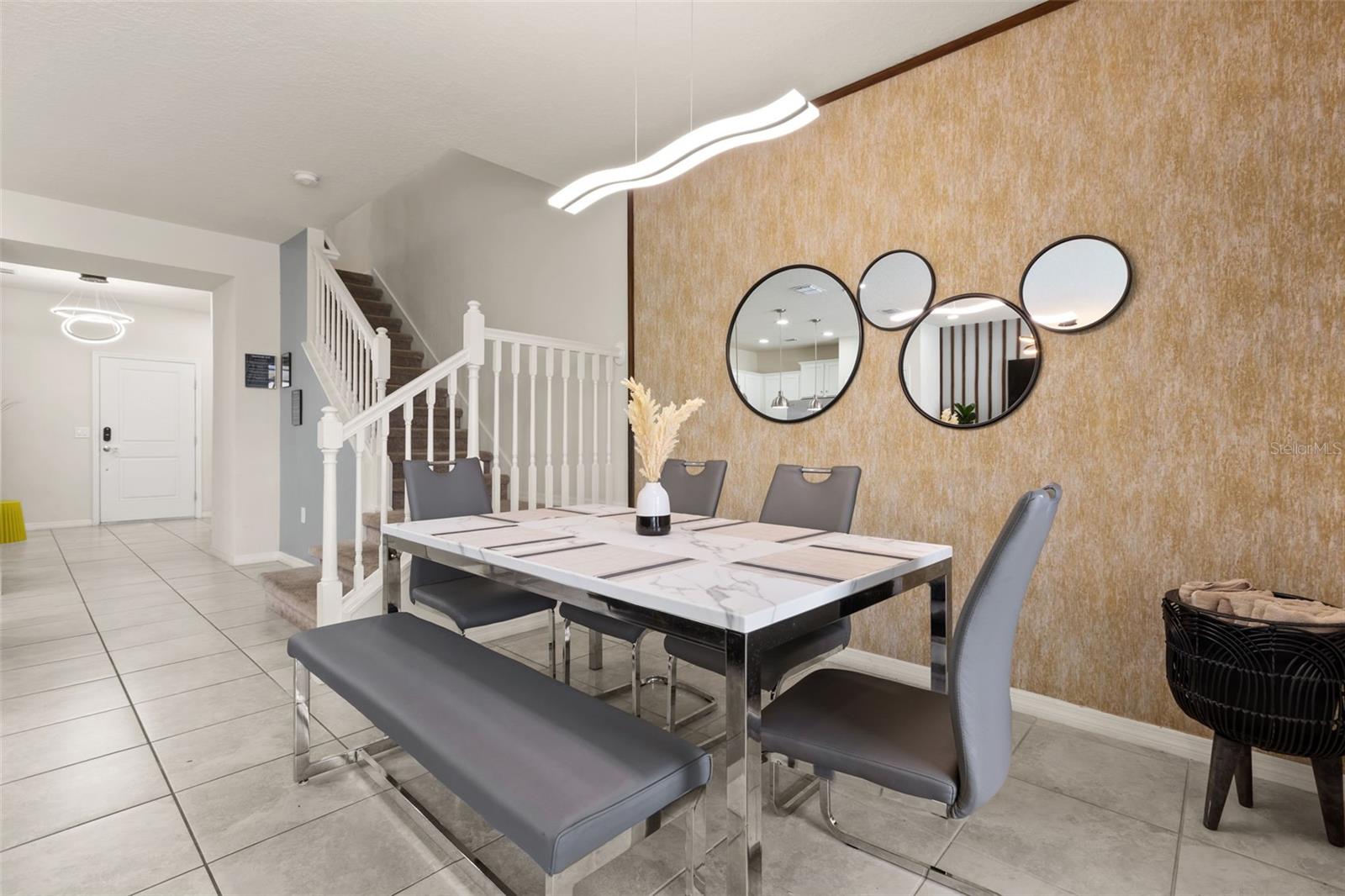 7127 OAKMOSS LOOP