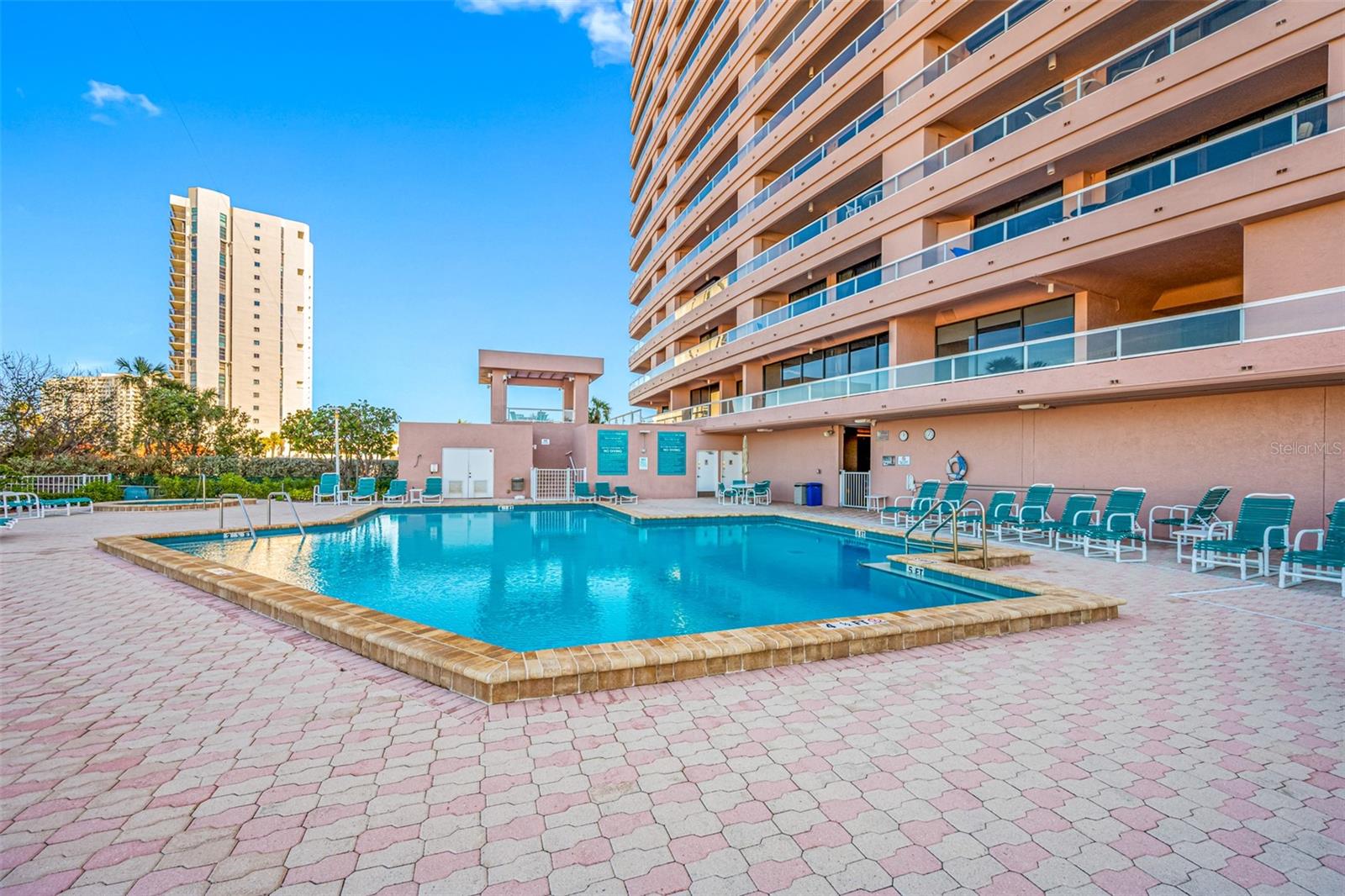 CRESCENT BEACH CLUB ONE CONDO - Residential