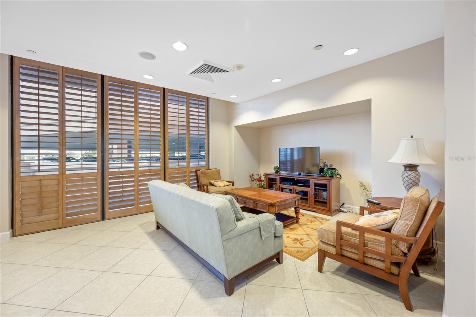 CRESCENT BEACH CLUB ONE CONDO - Residential