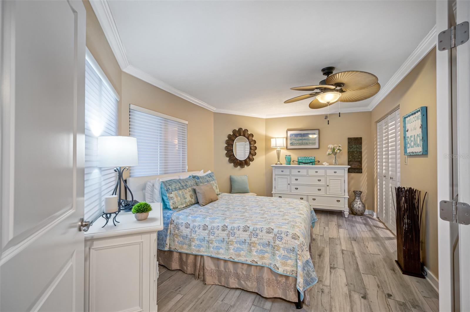 CRESCENT BEACH CLUB ONE CONDO - Residential