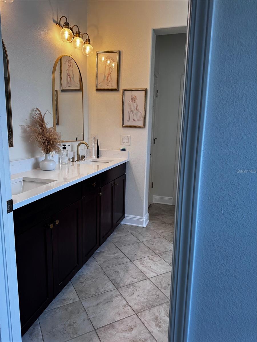 FISHHAWK RANCH TOWNCENTER PHAS - Residential