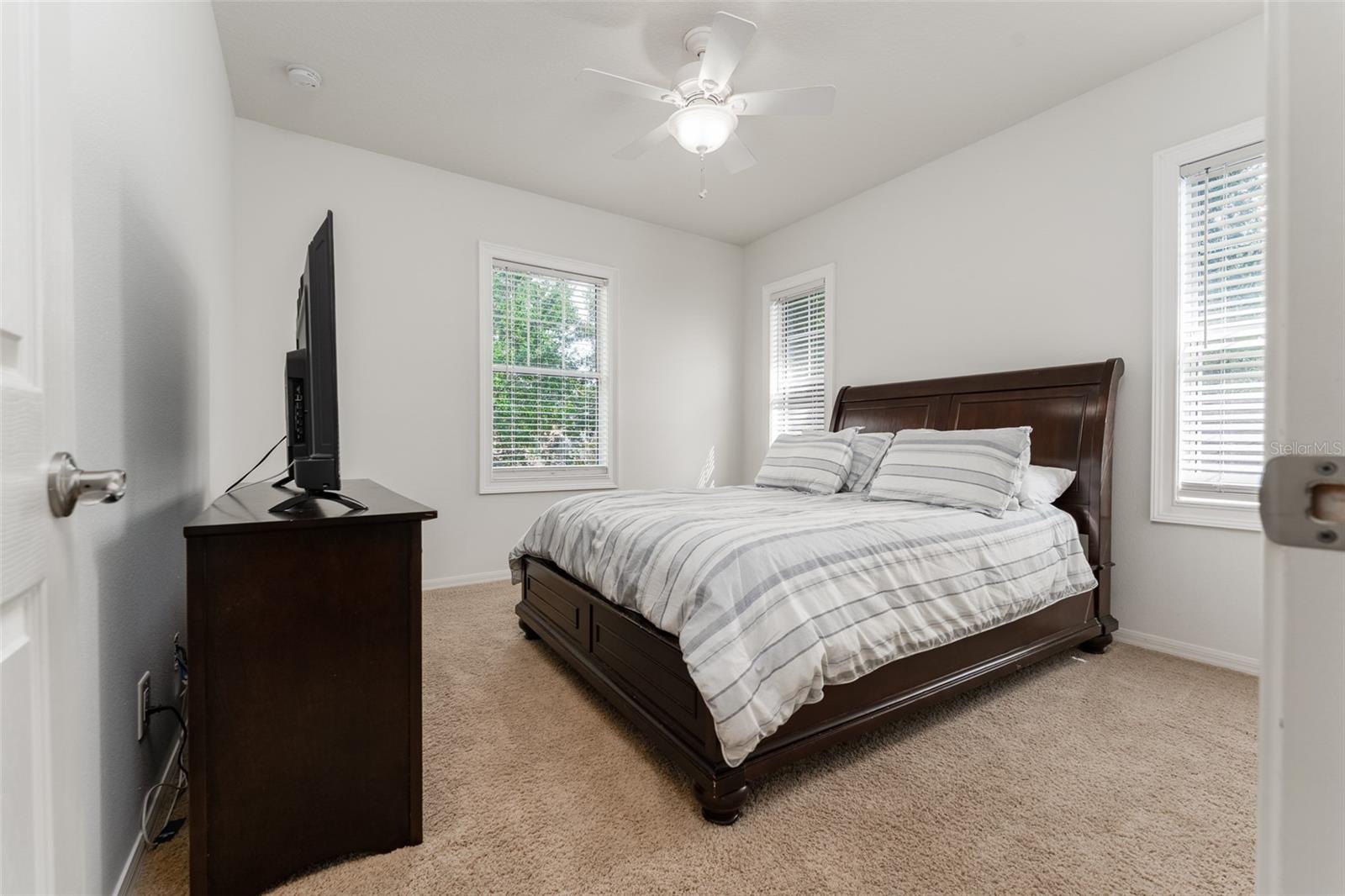 FISHHAWK RANCH TOWNCENTER PHAS - Residential