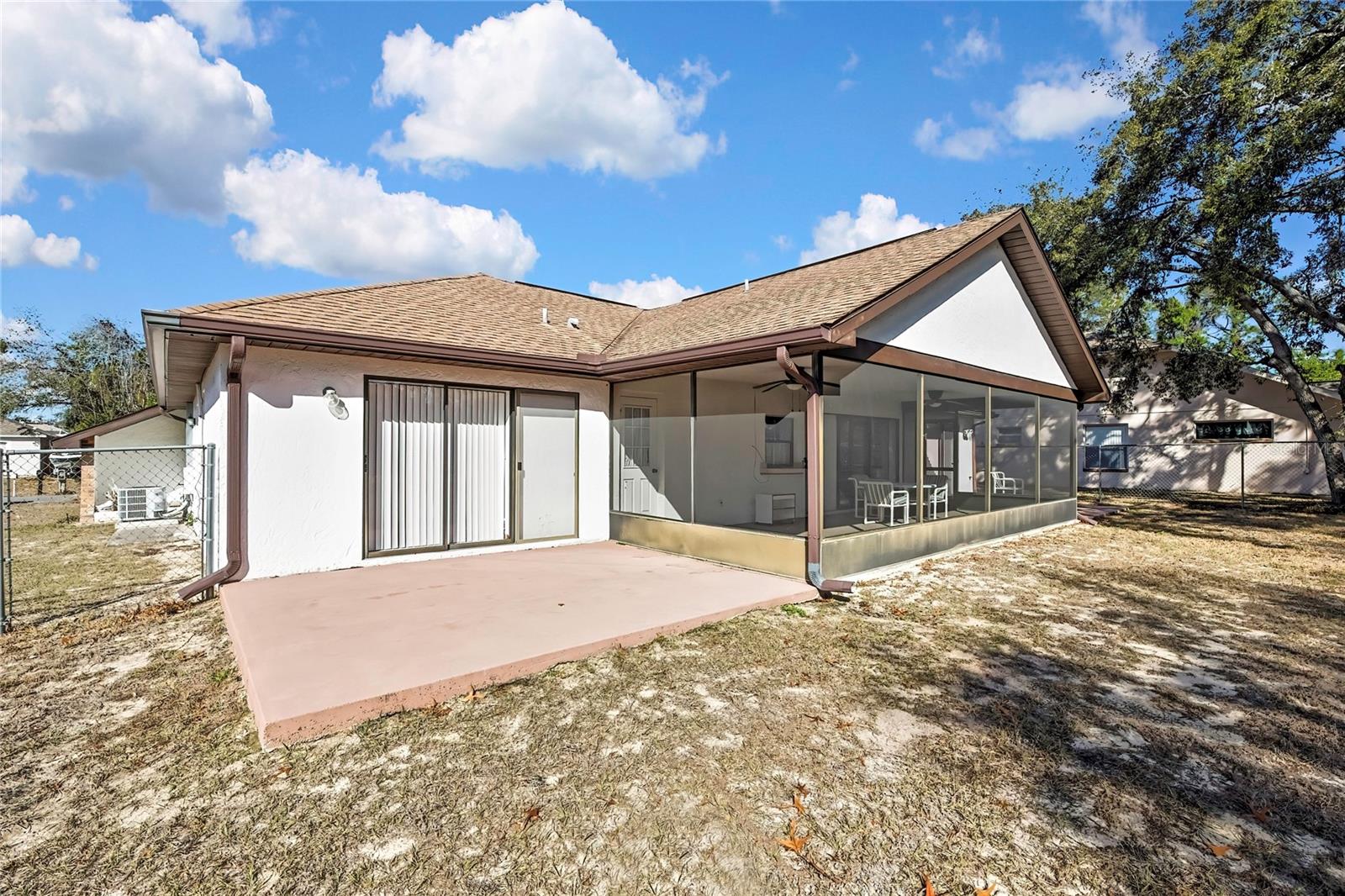 SPRING HILL - Residential