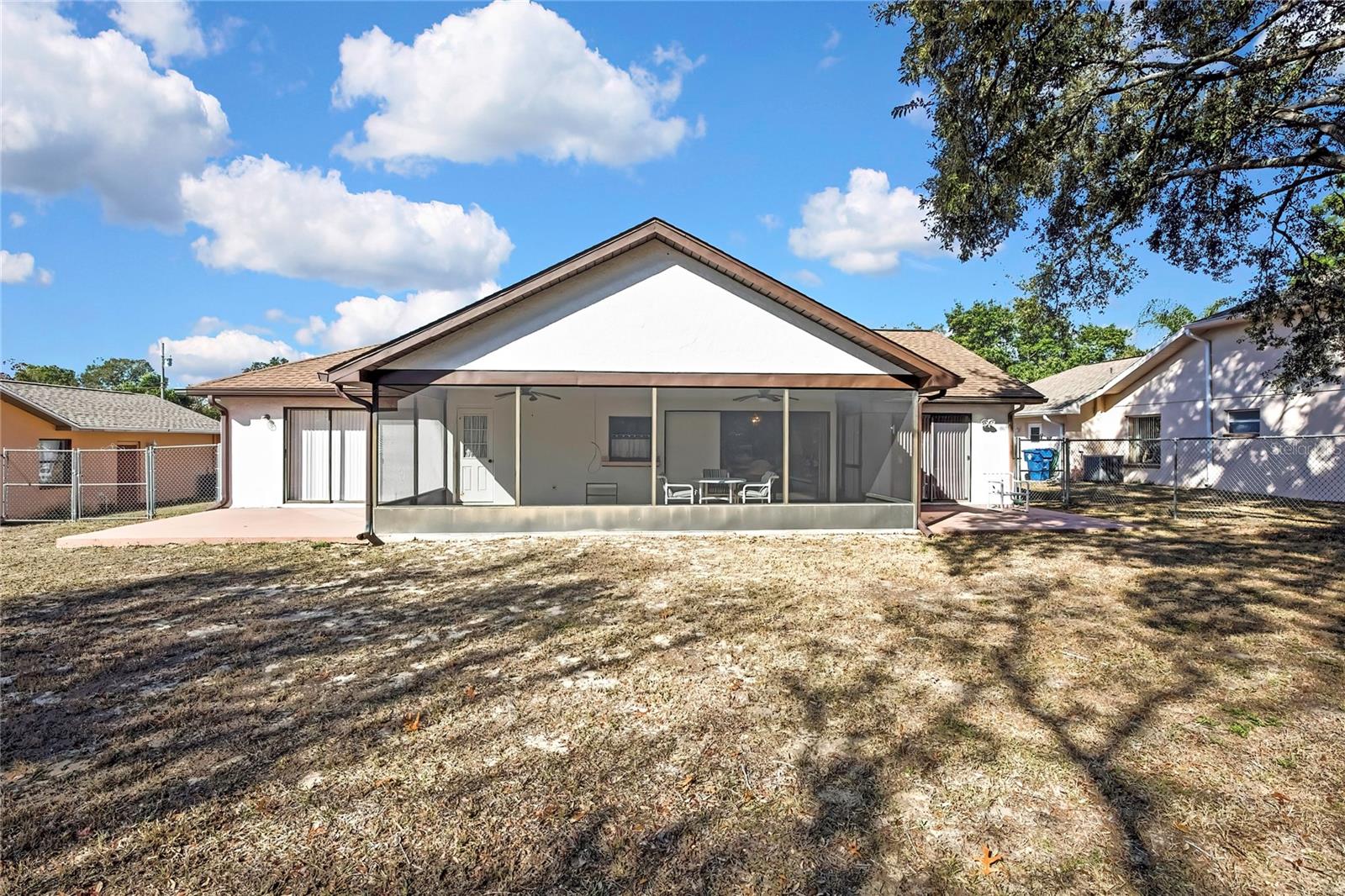 SPRING HILL - Residential