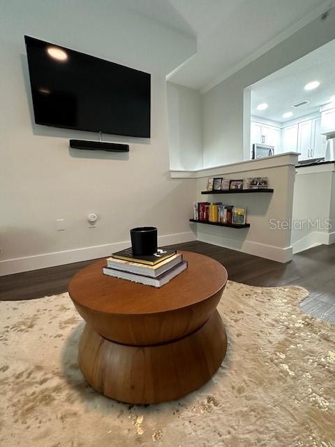 CORDOBA AT BEACH PARK A CONDOM - Residential Lease