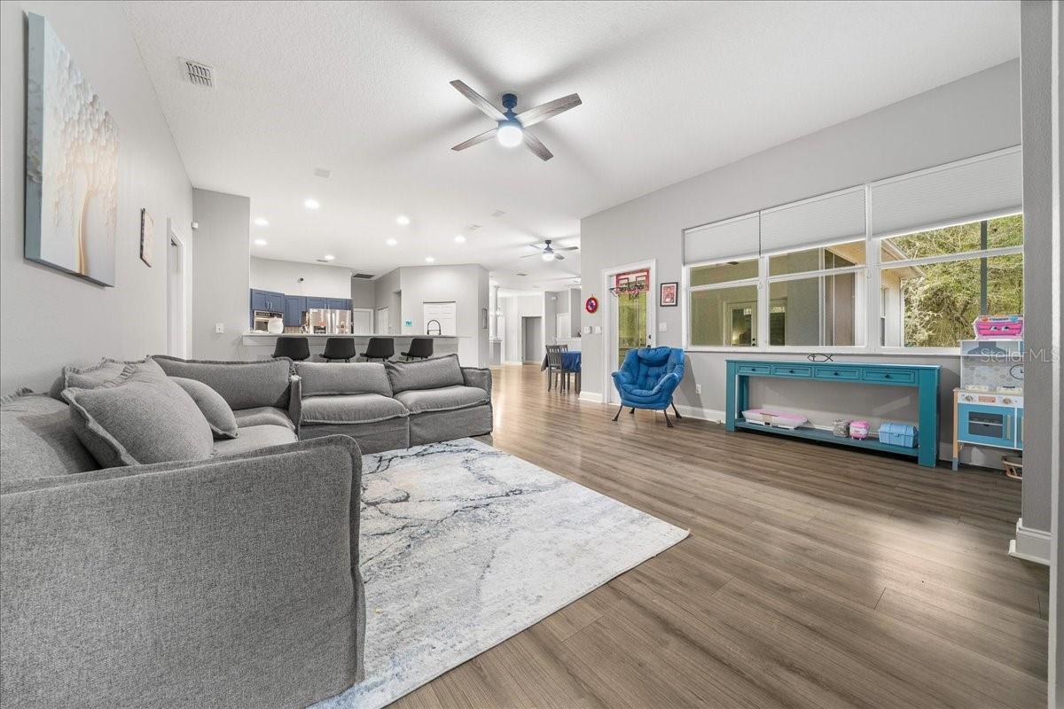 RAINBOW SPGS - Residential