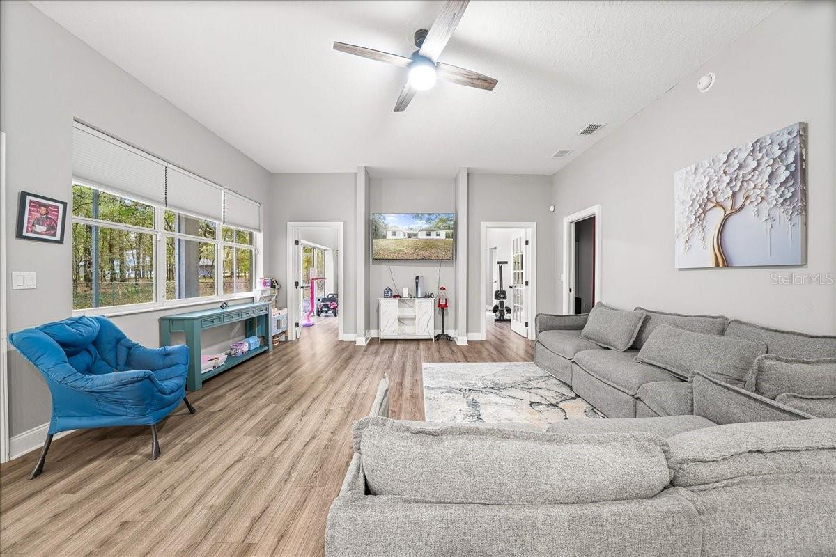 RAINBOW SPGS - Residential