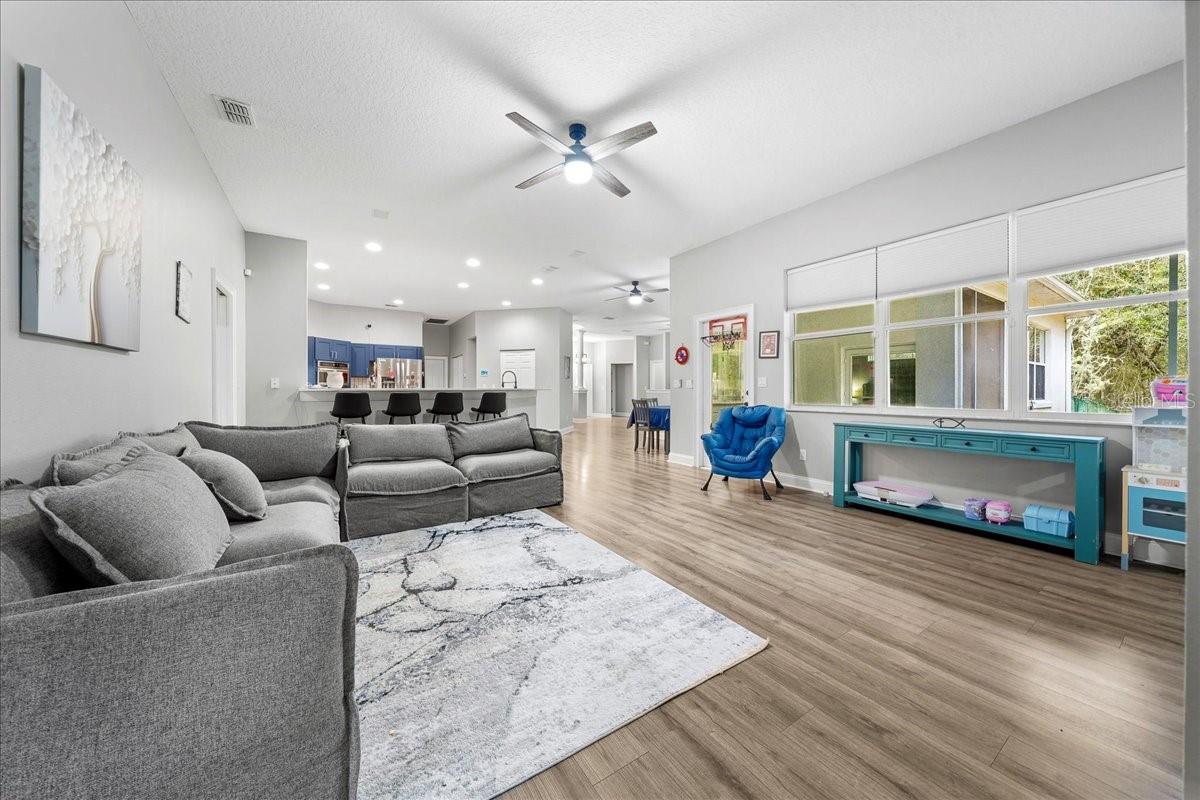 RAINBOW SPGS - Residential