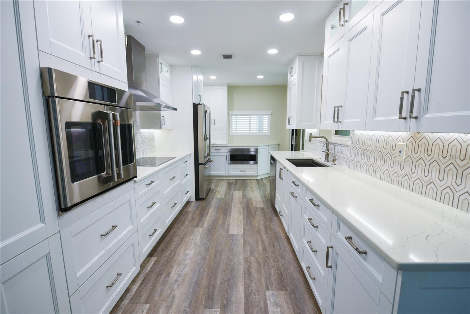 DANS ISLAND ON SAND KEY CONDO - Residential