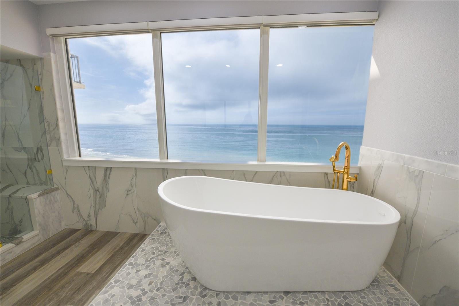 DANS ISLAND ON SAND KEY CONDO - Residential