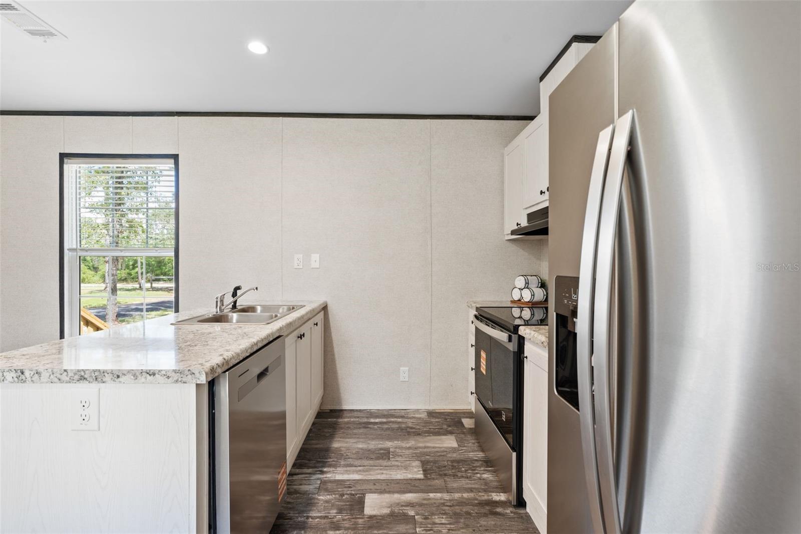 BLACK JACK RIDGE ESTATE - Residential