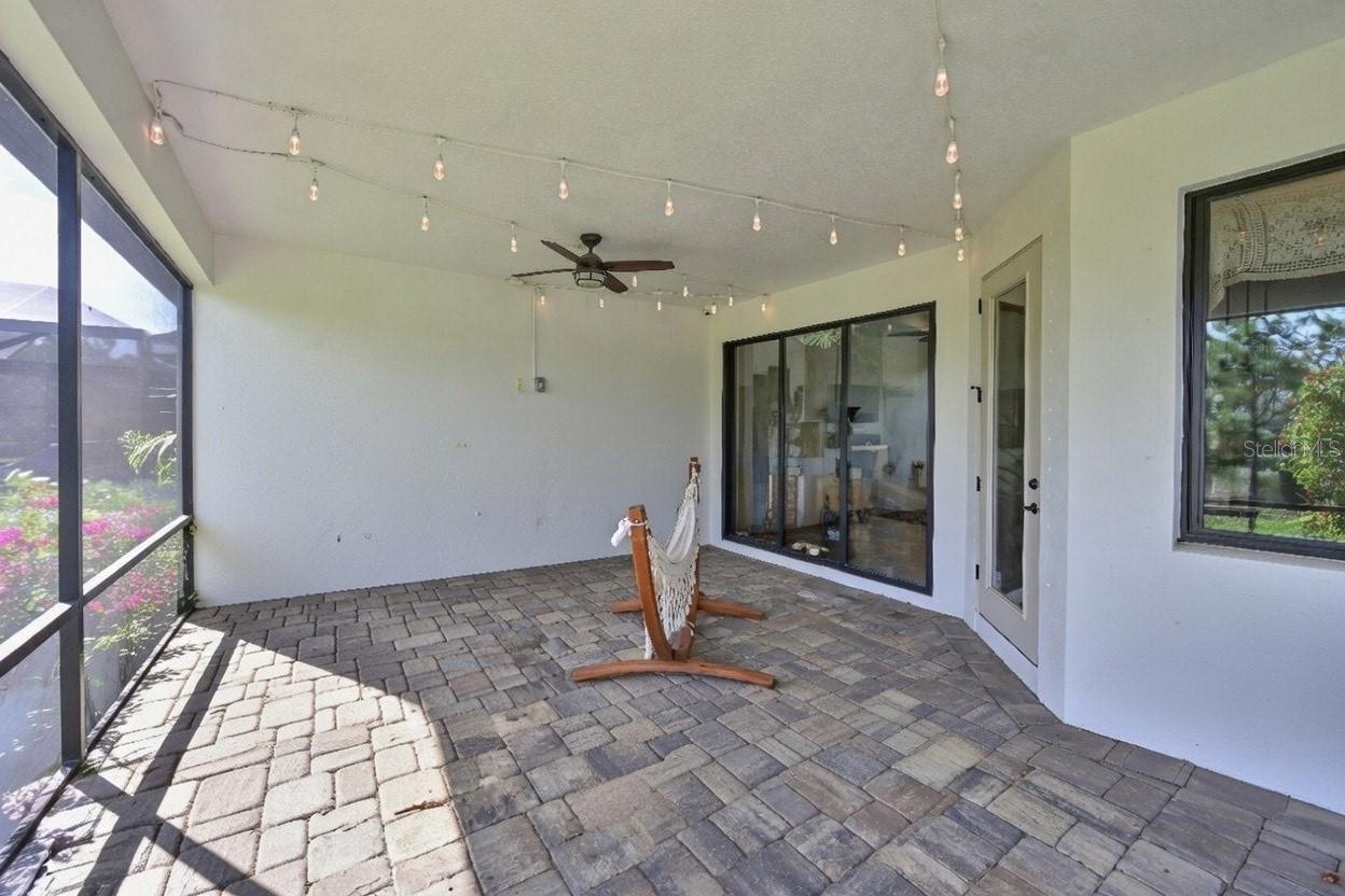 LAKEHOUSE COVE AT WATERSIDE - Residential