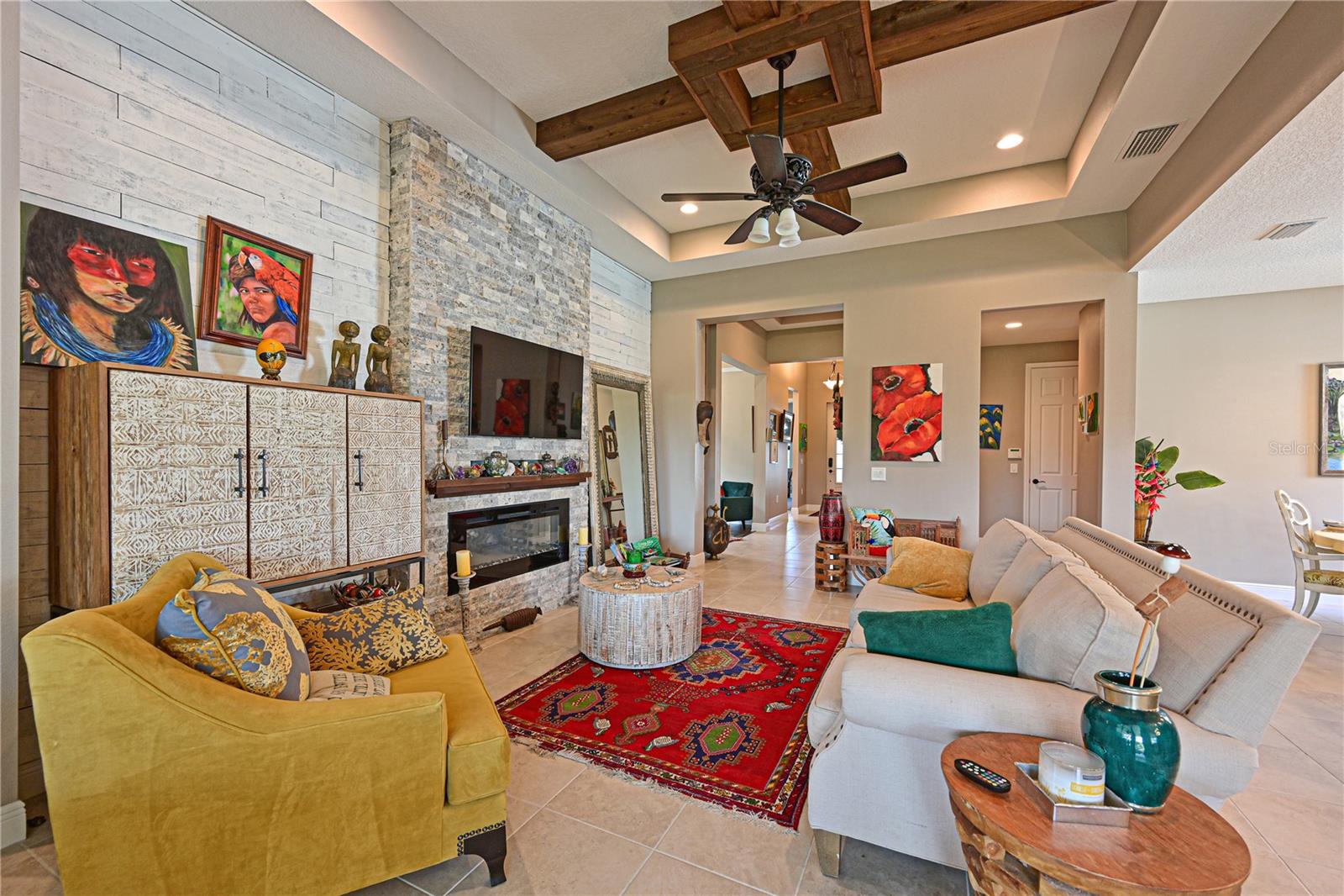 LAKEHOUSE COVE AT WATERSIDE - Residential