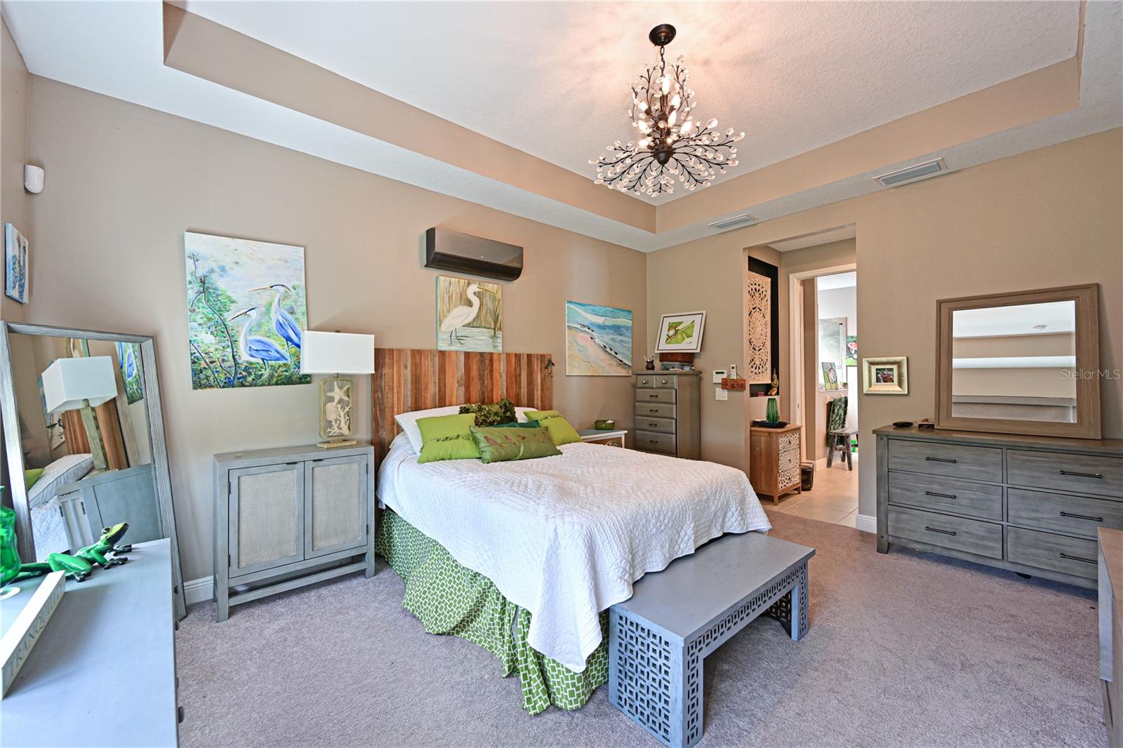 LAKEHOUSE COVE AT WATERSIDE - Residential